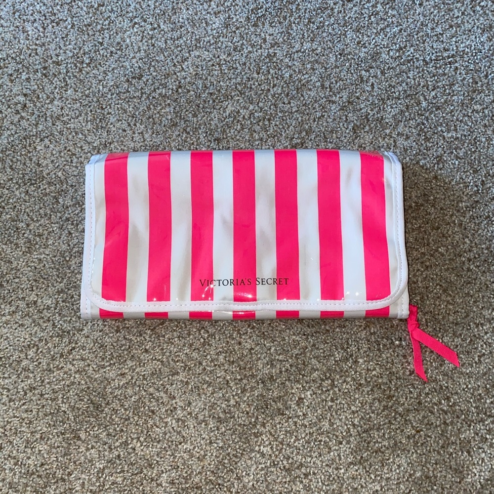 VS Travel Cosmetics Case